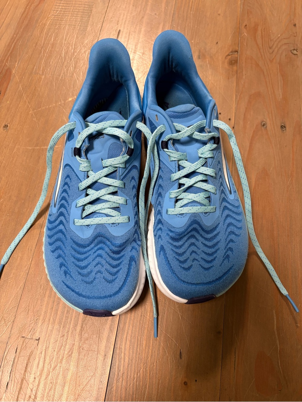 Altra Women's Blue Athletic Running Shoes with Mint Laces